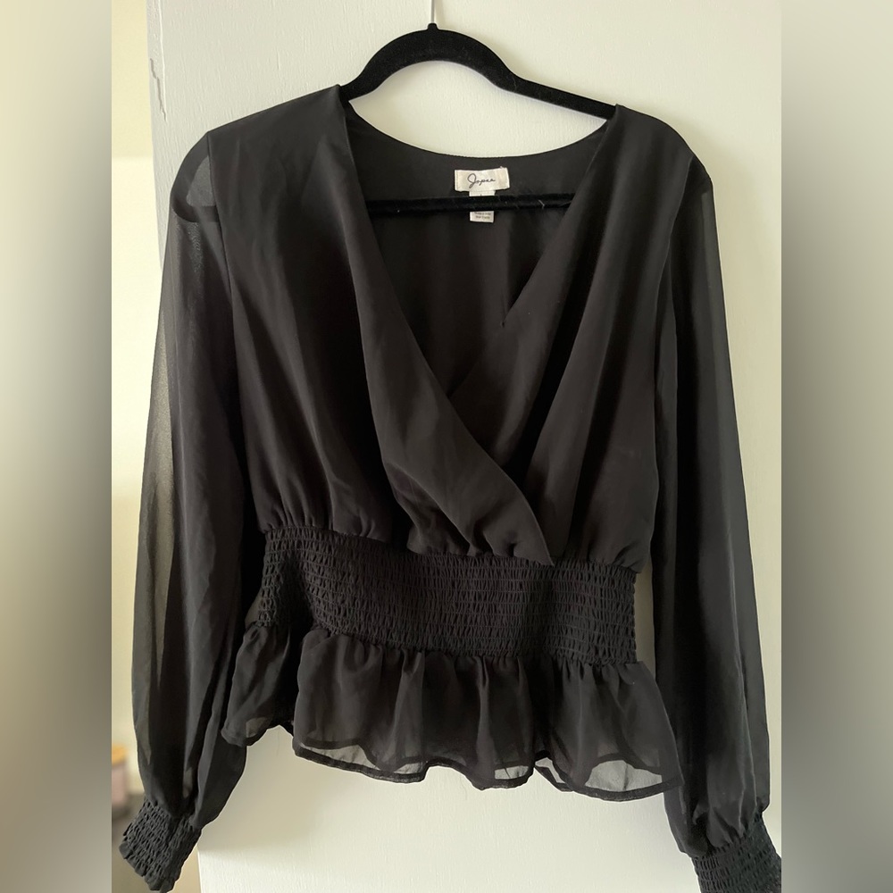 L Japna Blouse can be opened for low cut or closed for more conservative look!